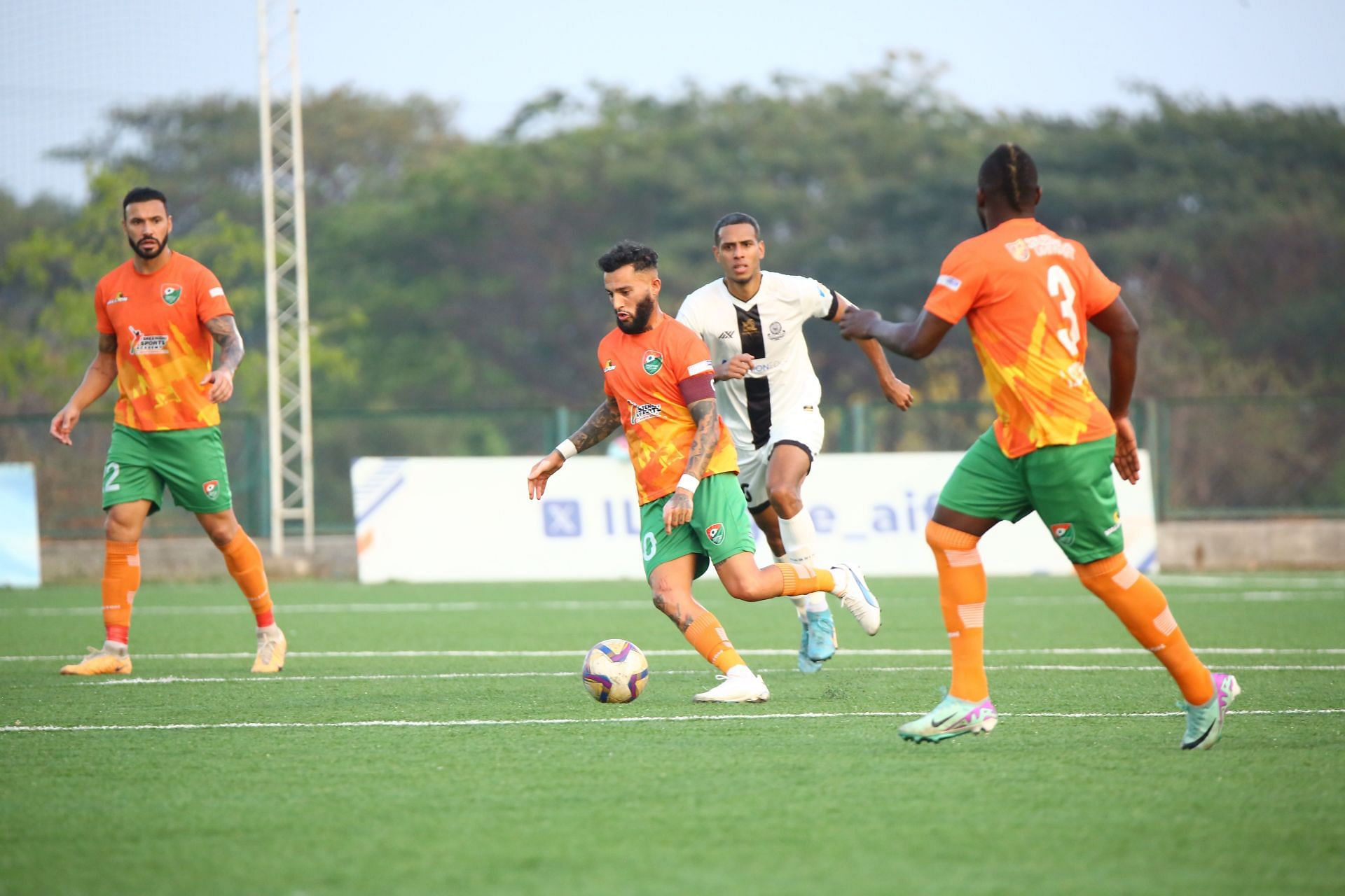 Faysal Shayesteh in action for Sreenidi Deccan against Mohammedan SC.