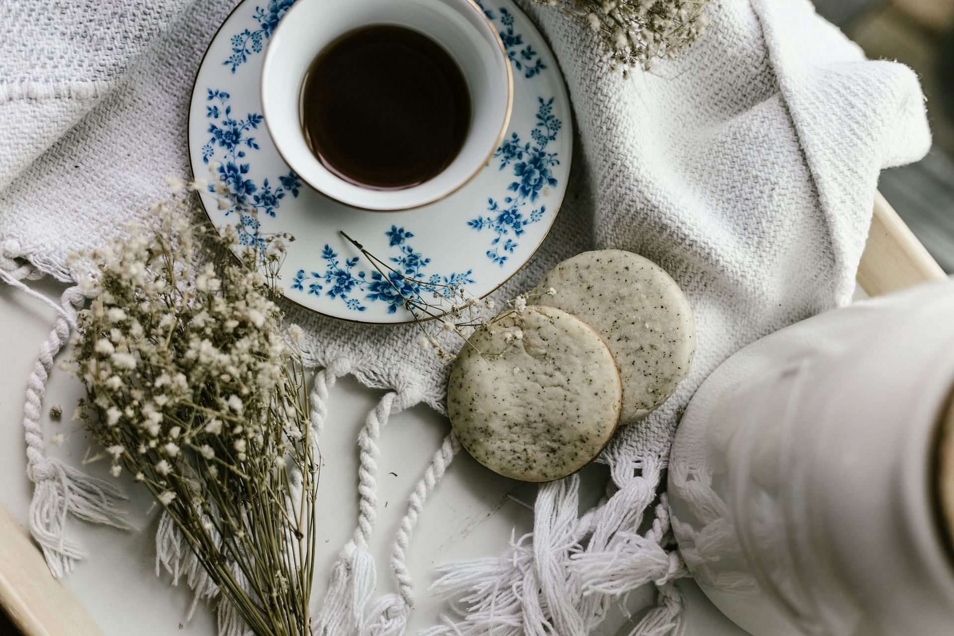What are the health benefits of Earl Grey? (Image by Priscilla Du Preez/Unsplash)