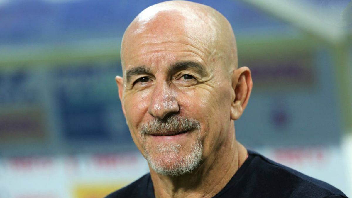 Mohun Bagan Super Giant head coach Antonio Lopez Habas has stated that his team is under no pressure to retain the pole position in the ongoing edition of the ISL