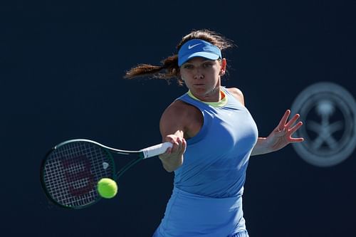 Simona Halep lost in the first round of the Miami Open