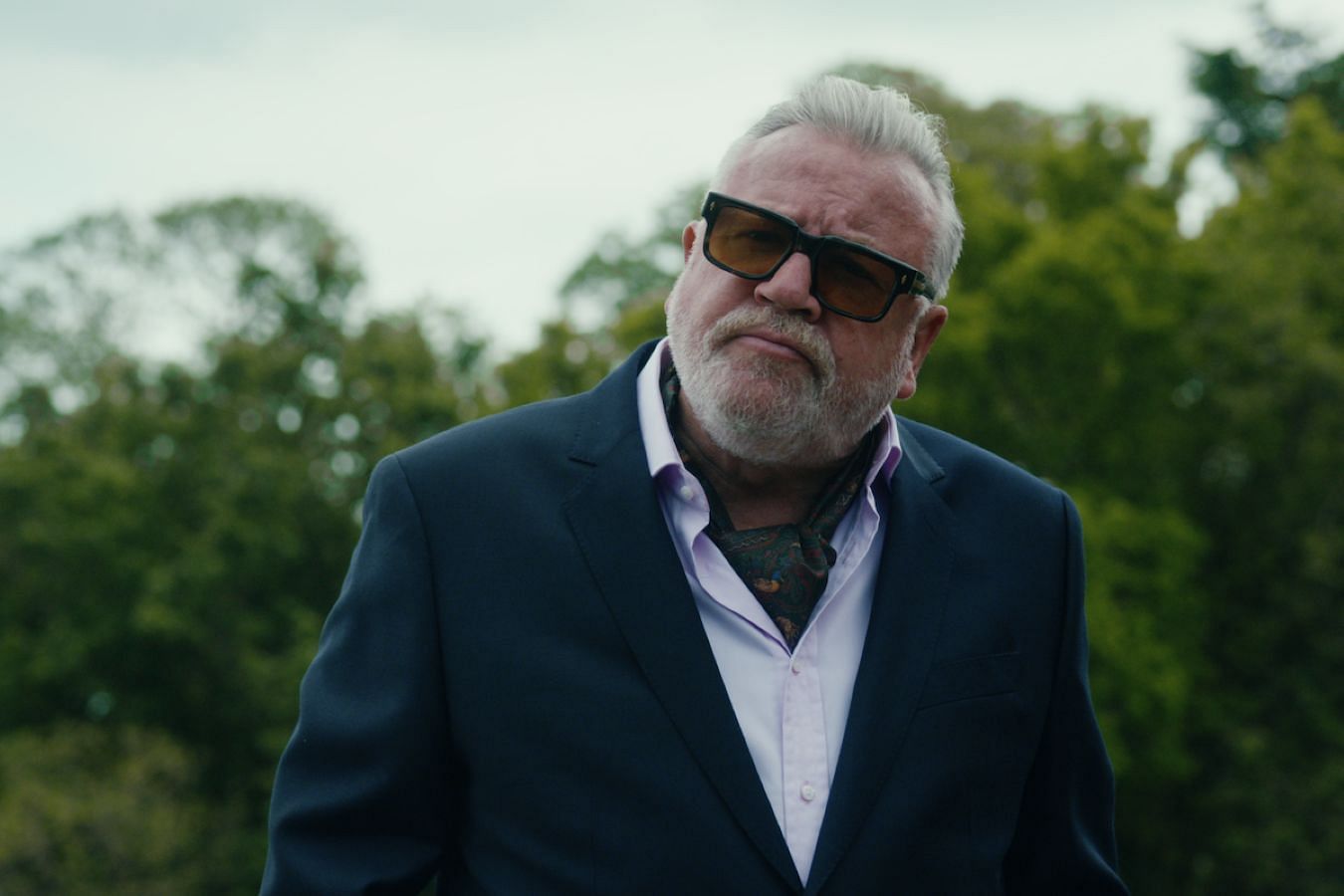 Ray Winstone as Bobby Glass in The Gentlemen (image via Netflix)