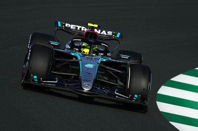 WATCH: FIA takes note as Lewis Hamilton almost forces a crash with Williams driver Logan Sargeant during the FP2 of Saudi Arabian GP