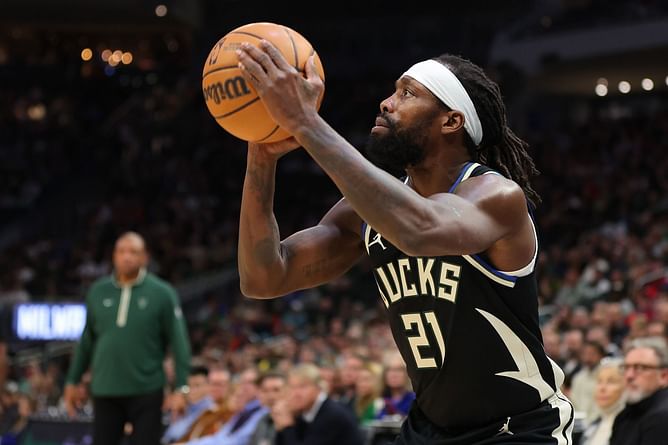 Patrick Beverley loses $500 in half-court shot challenge to podcast co-host