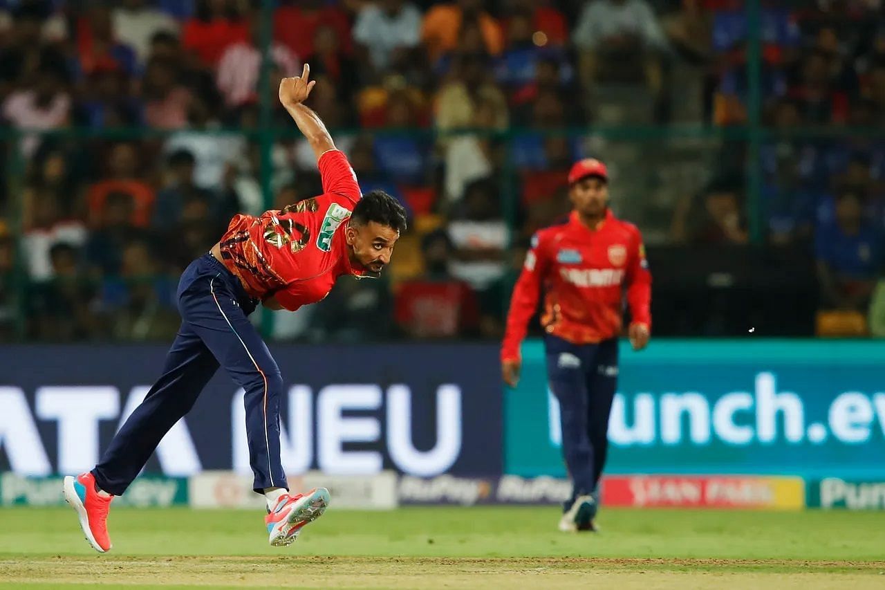 Harshal Patel conceded 45 runs in four overs. [P/C: iplt20.com]
