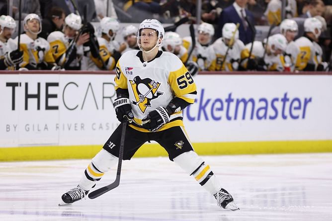 NHL rumors: Insider shuts down Jake Guentzel's trade rumors to Vancouver Canucks