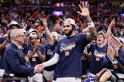 Johni Broome scored 19 points to lead the Auburn Tigers in the SEC championship.