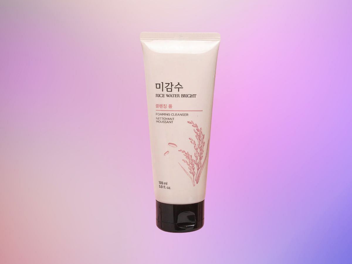 Rice water bright cleansing foam (Image via The Face Shop)