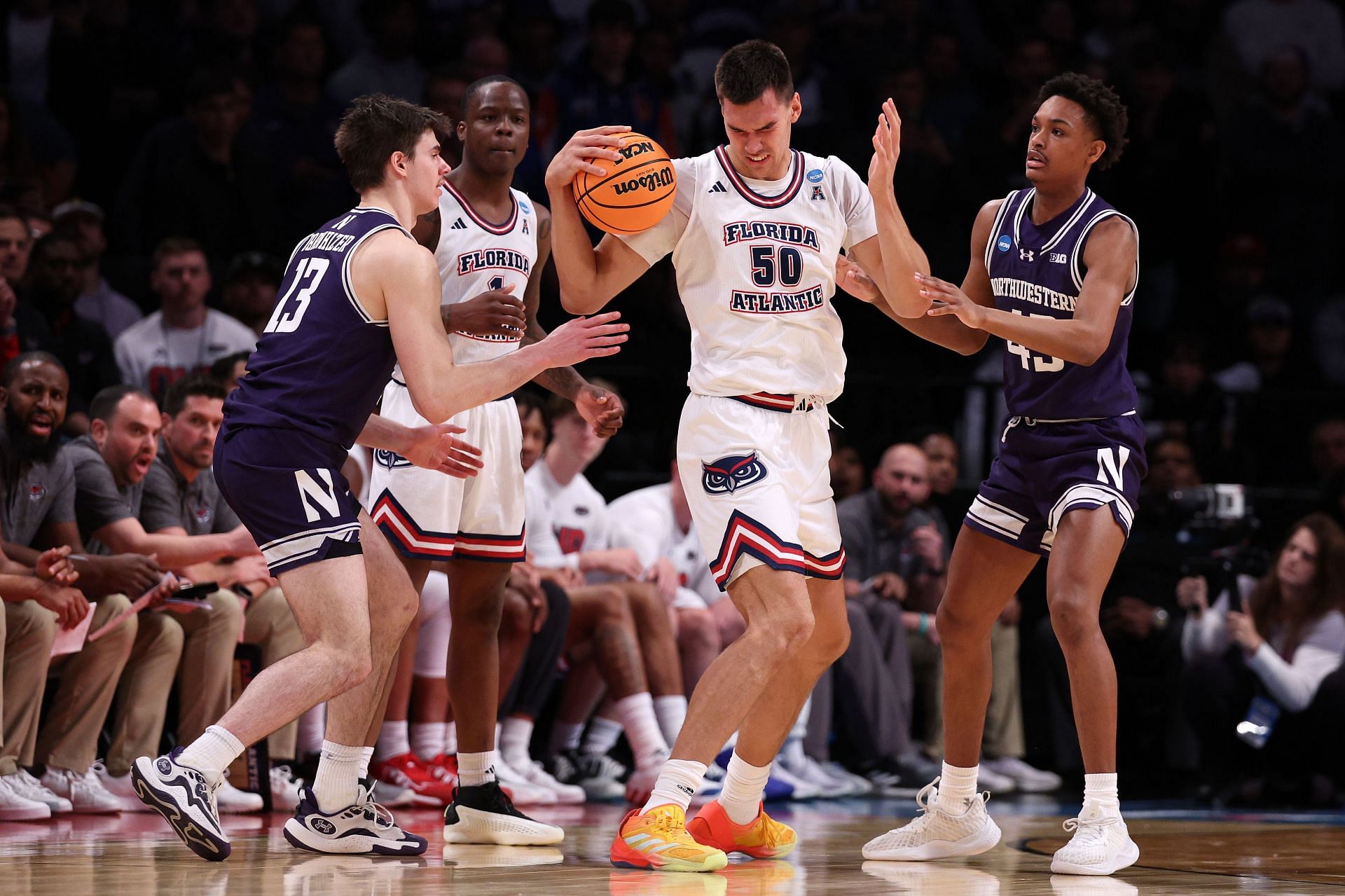 Northwestern v Florida Atlantic