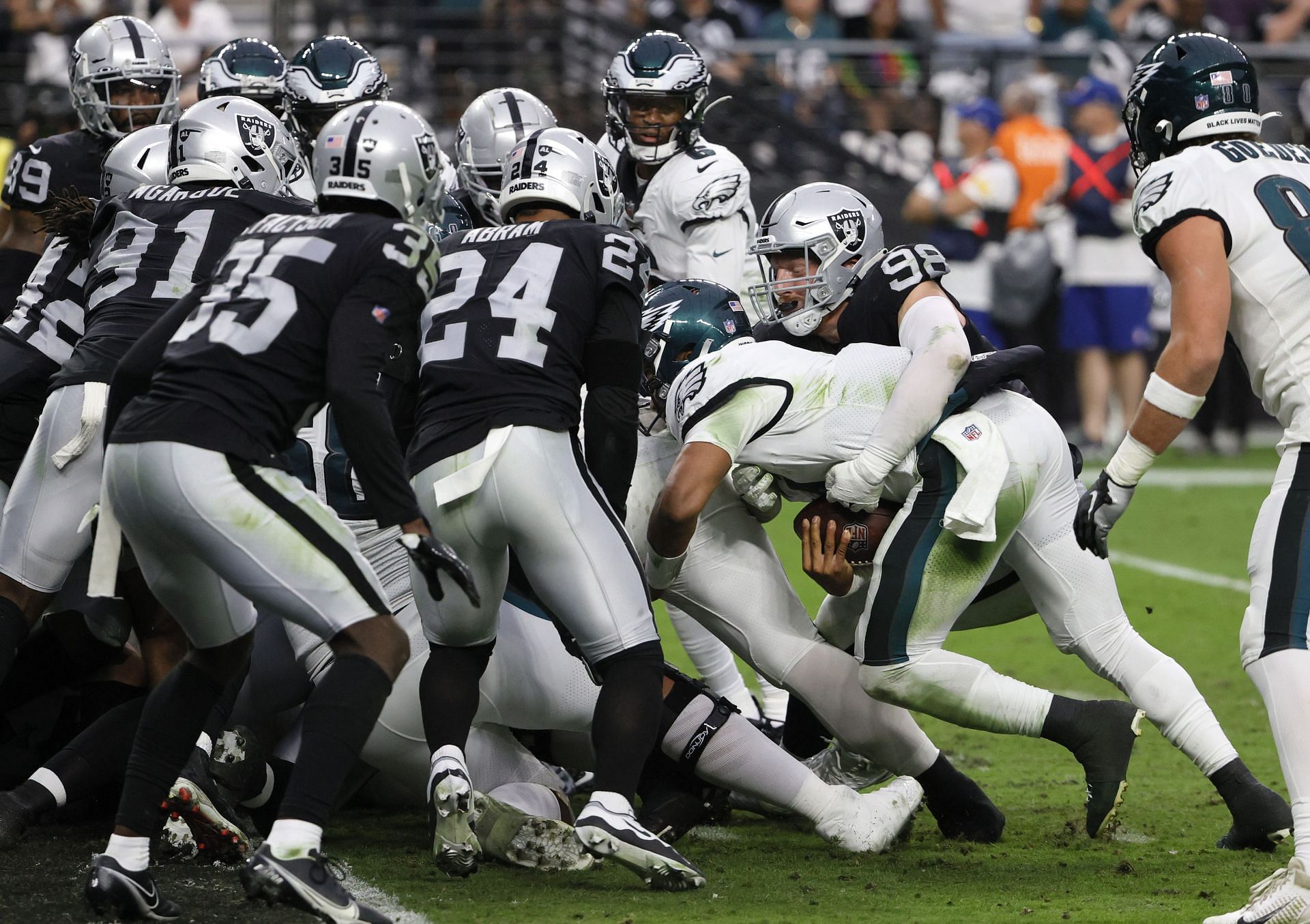 Philadelphia Eagles v Las Vegas Raiders