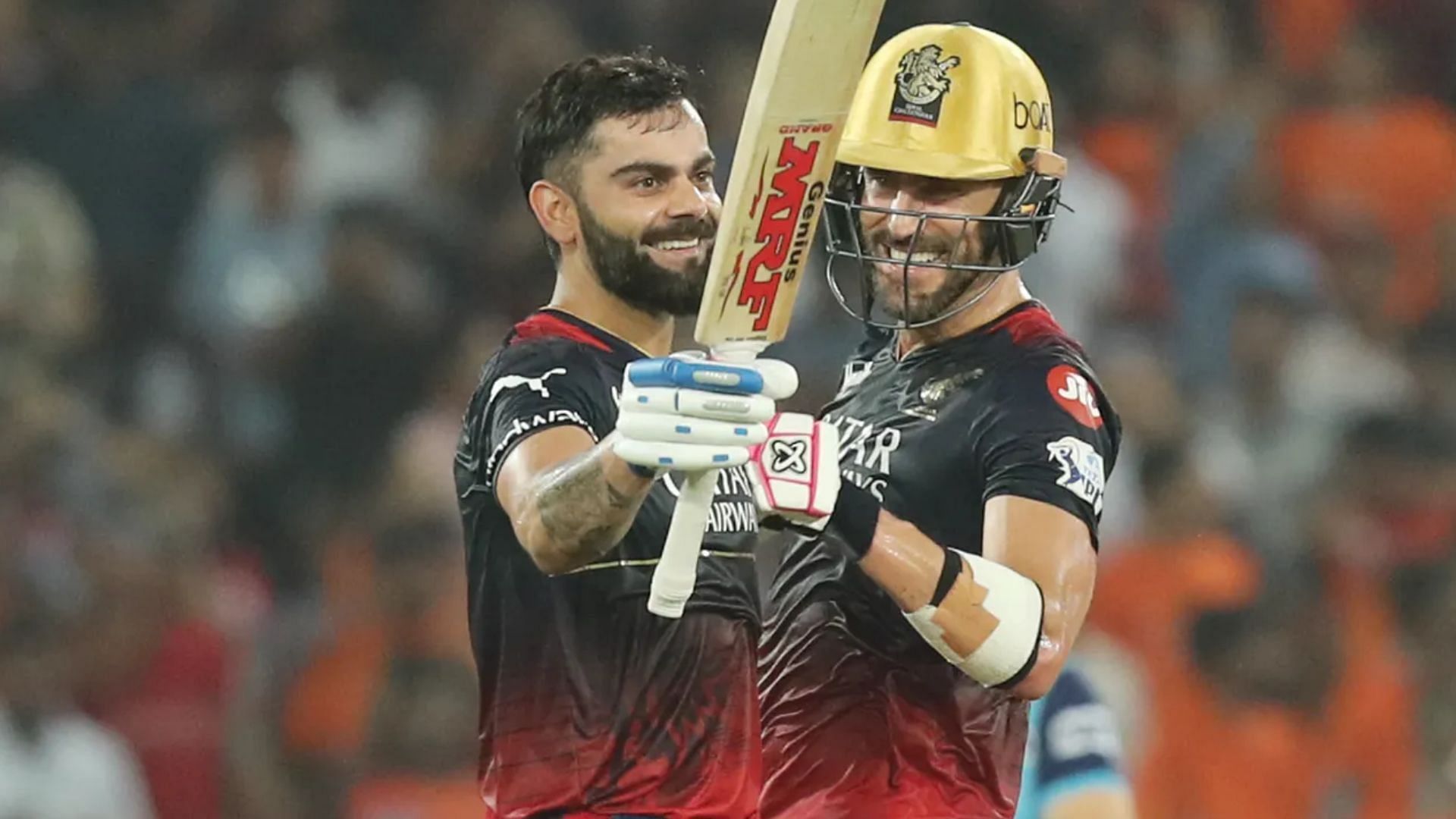 Virat Kohli (L) &amp; Faf du plessis