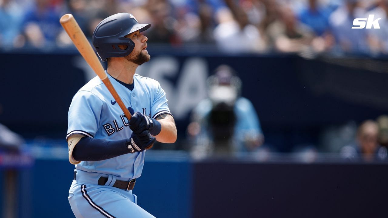 Blue Jays OF Nathan Lukes hits little league home run after Braves make glaring infield errors