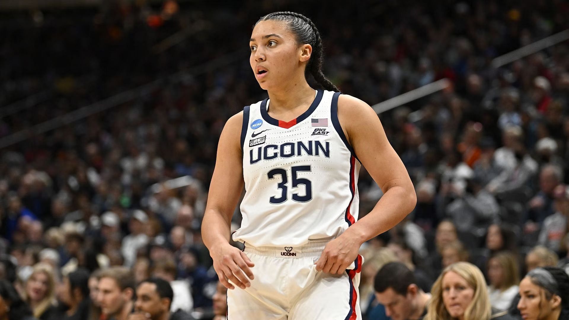 Azzi Fudd and UConn have been dealing with injuries.