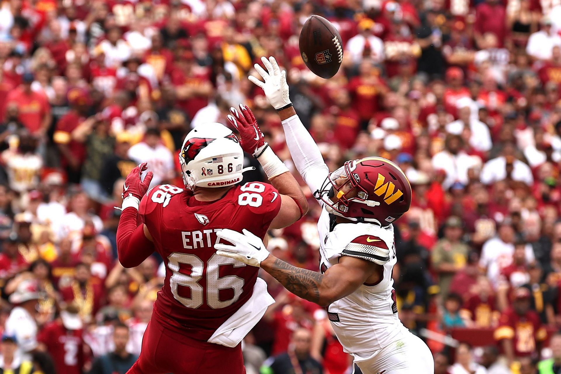 Zach Ertz during Arizona Cardinals vs. Washington Commanders