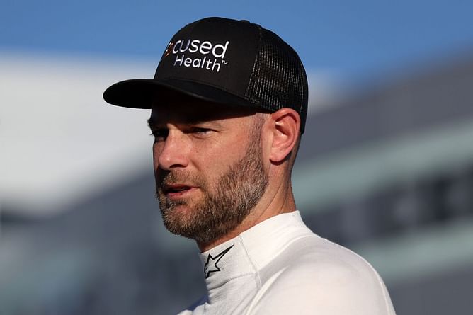 Why did Shane van Gisbergen finish 27th despite crossing the line in second position?