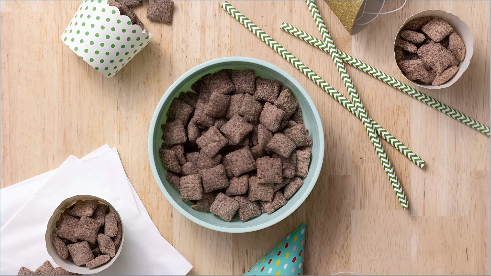 Chex Mix Muddy Buddies introduces Muddy Buddy Girl Scout Thin Mints (Image via General Mills)