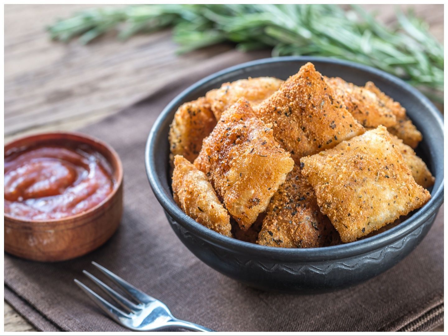 Fried cheese might add extra calories to your body (Image via Vecteezy)