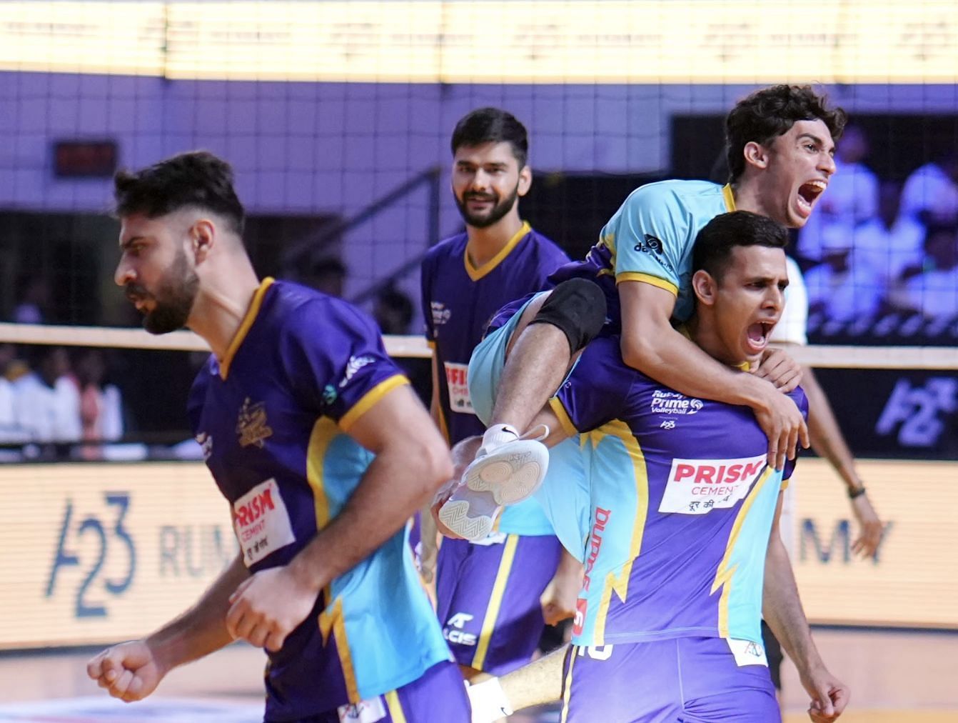 Delhi Toofans in ecstasy after their win over Ahmedabad Defenders. (Credit: RuPay Prime Volleyball League)