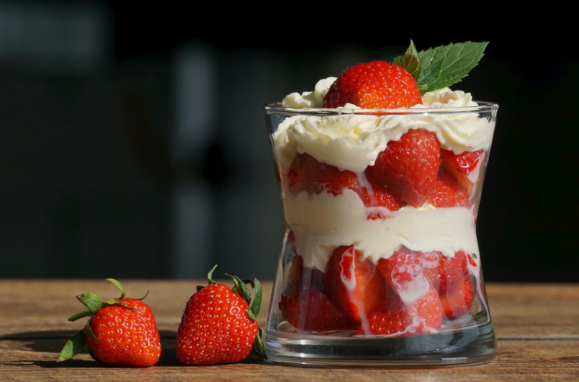 healthy dinner desserts (image sourced via Pexels / Photo by susanne)