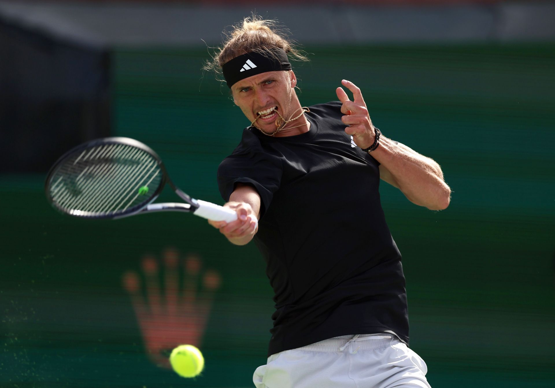 Alexander Zverev hits a forehand at BNP Paribas Open 2024