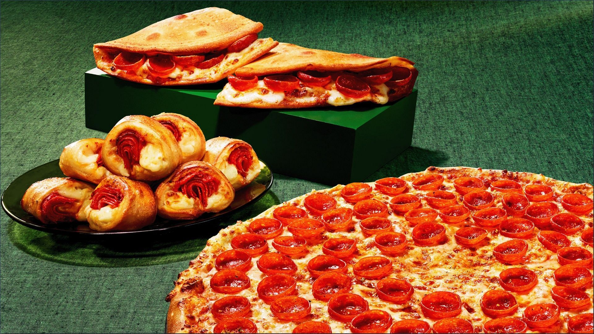 Papa Johns introduces a new Crispy Cuppy &rsquo;Roni platform with three new food choices (Image via Papa Johns)