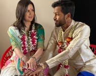Hardik Pandya with wife