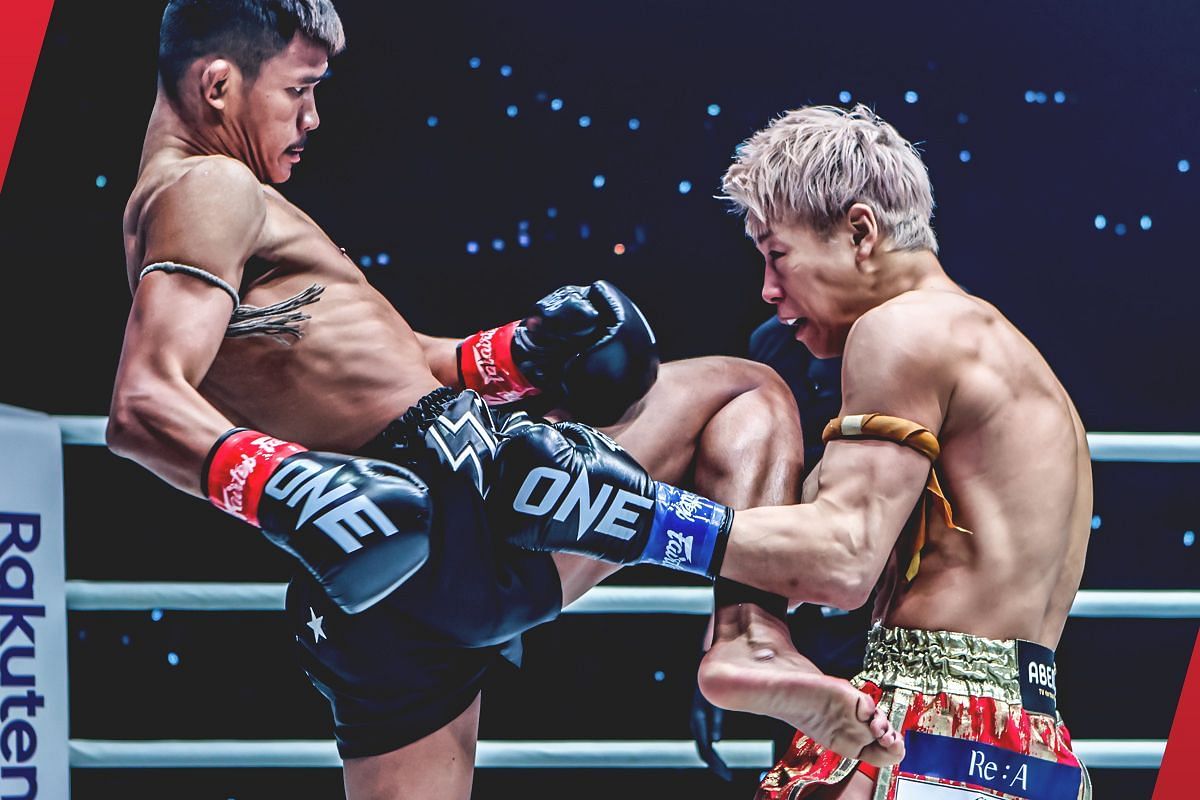 Superlek Kiatmoo9 [left] faced Takeru Segawa [right] at ONE 165 earlier this year