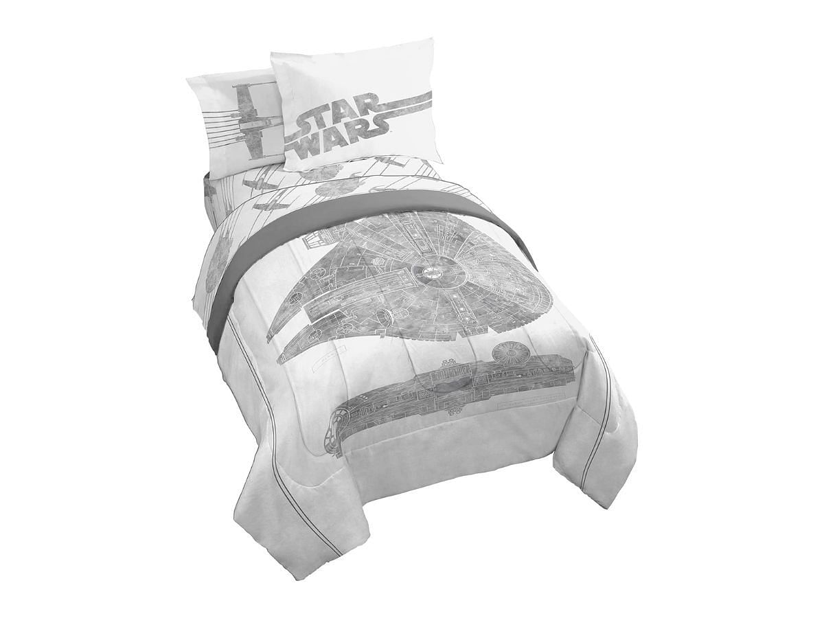 Star Wars home decor: Jay Franco Falcon Schematics 7 Piece Full-Size Bed Set (Image via Amazon)