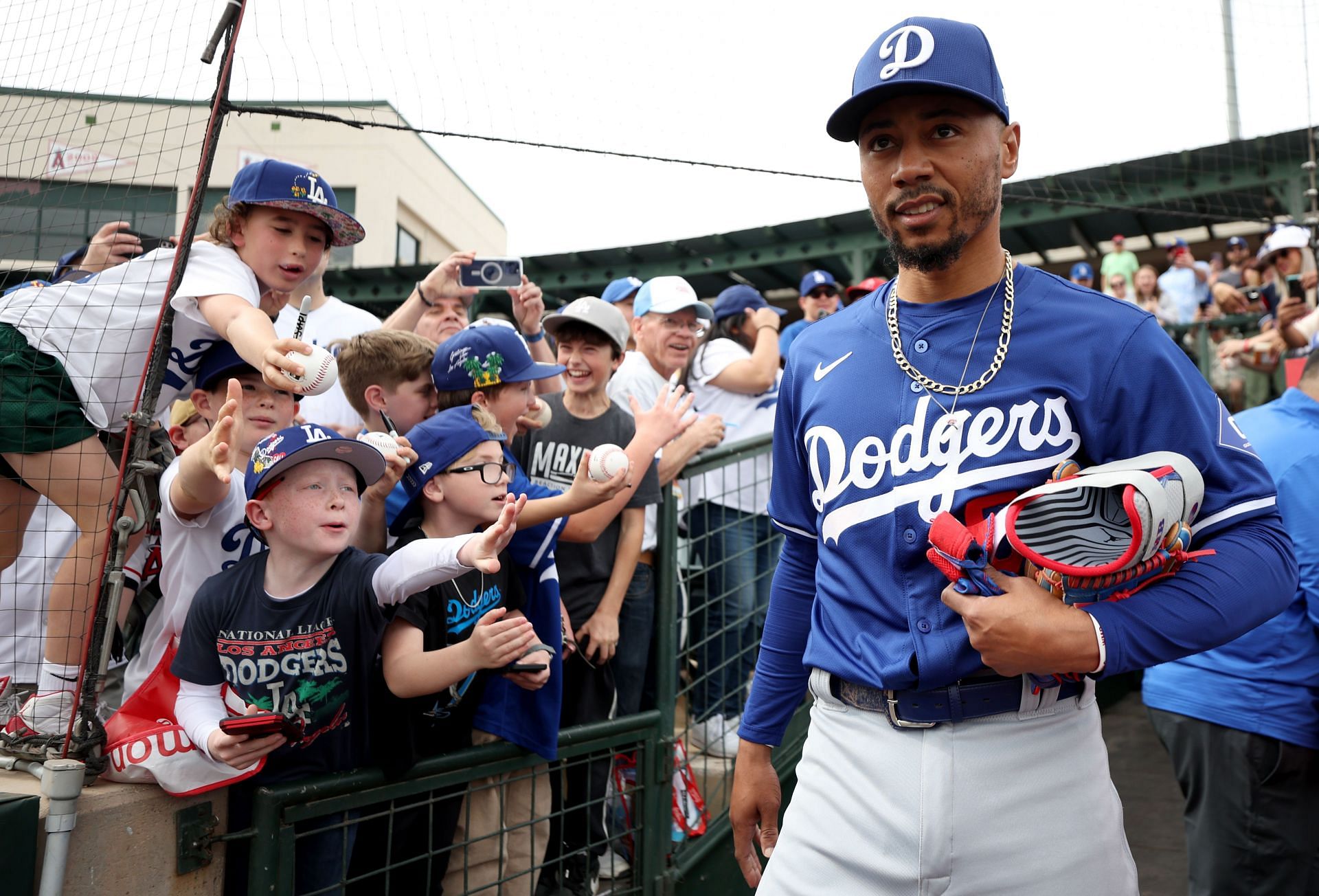 Dodgers Mookie Betts (Image via Getty0