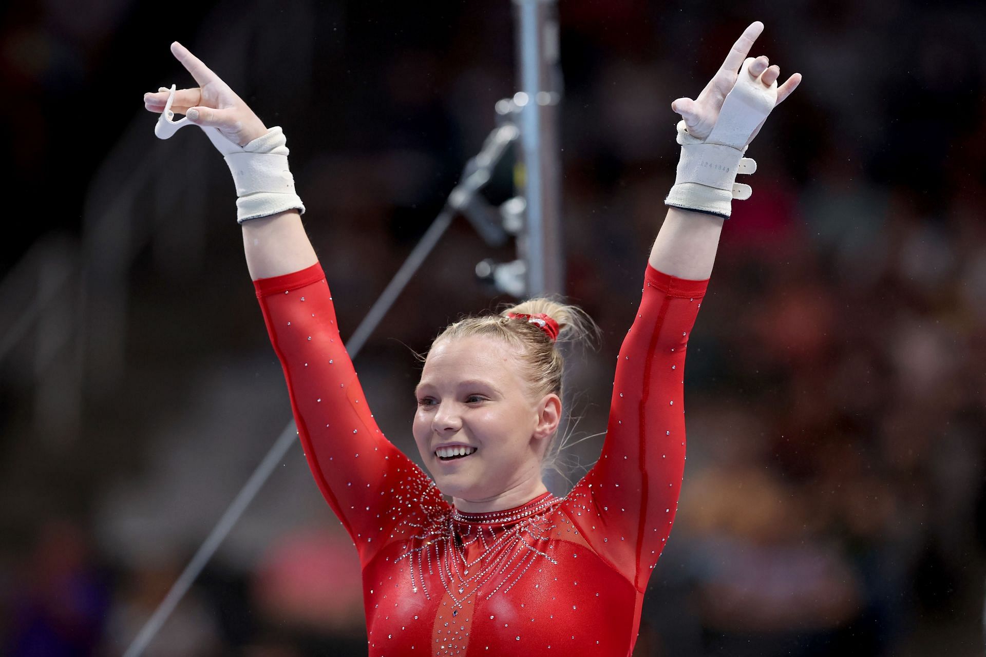 Jade Carey wins Pac-12 floor title