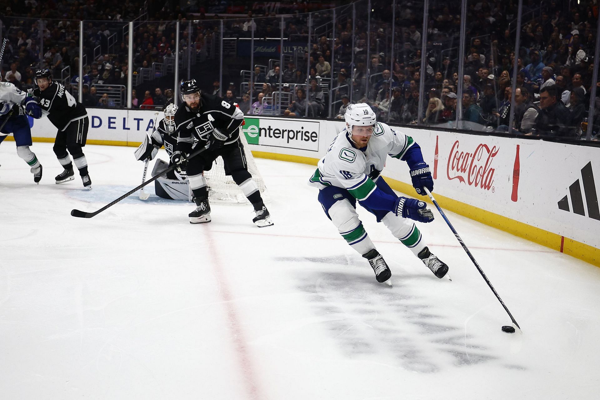 Vancouver Canucks v Los Angeles Kings