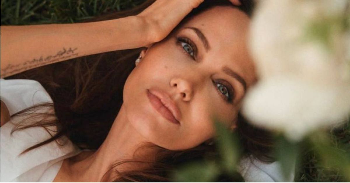 2, Angelina Jolie