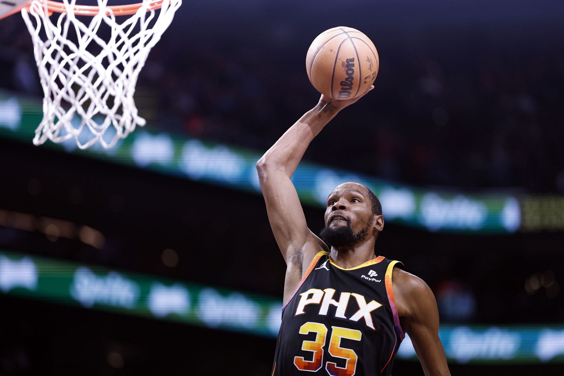 Kevin Durant helps the Suns snap a two-game slide and Nuggets&#039; six-game winning streak.