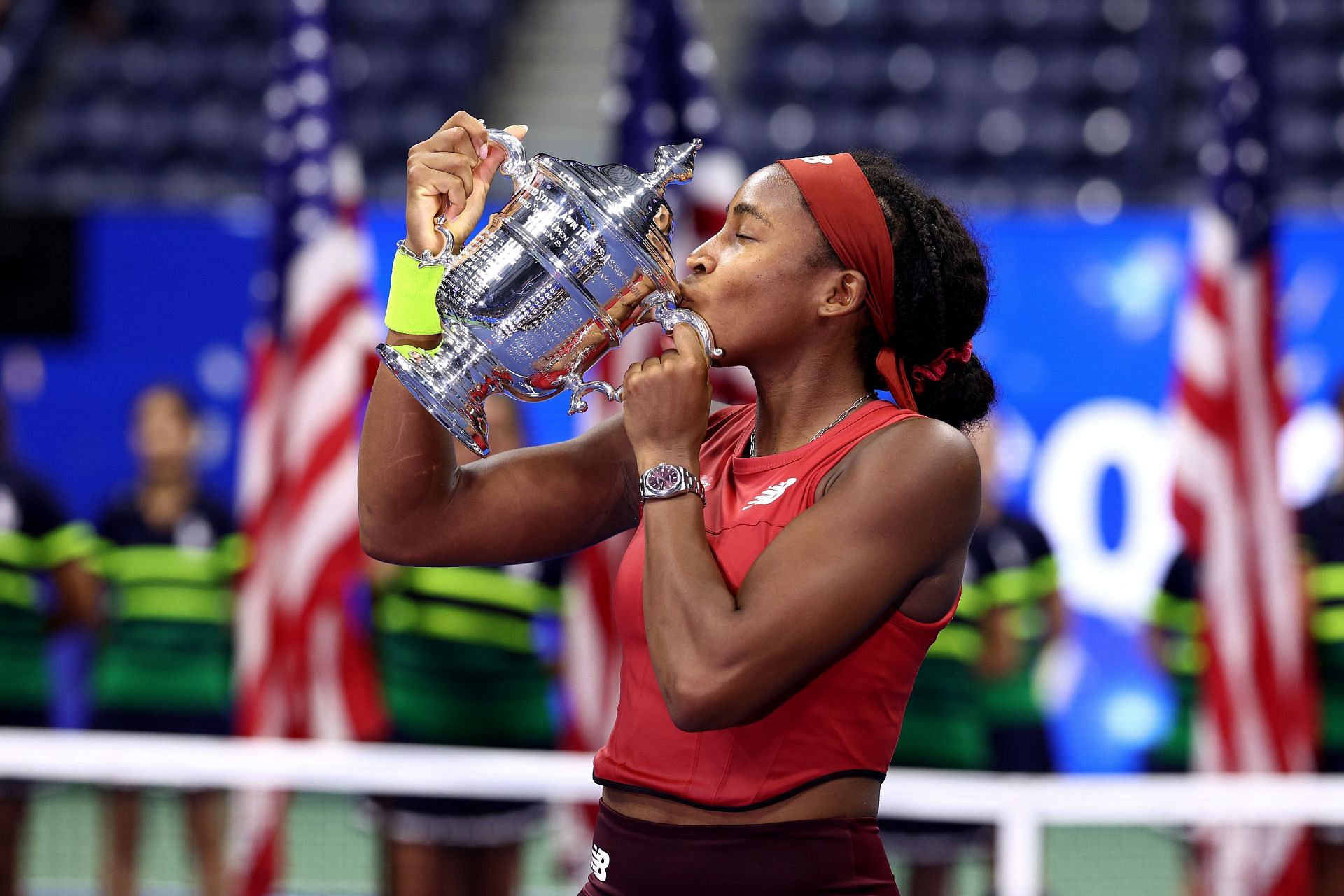 Coco Gauff with her 2023 US Open trophy
