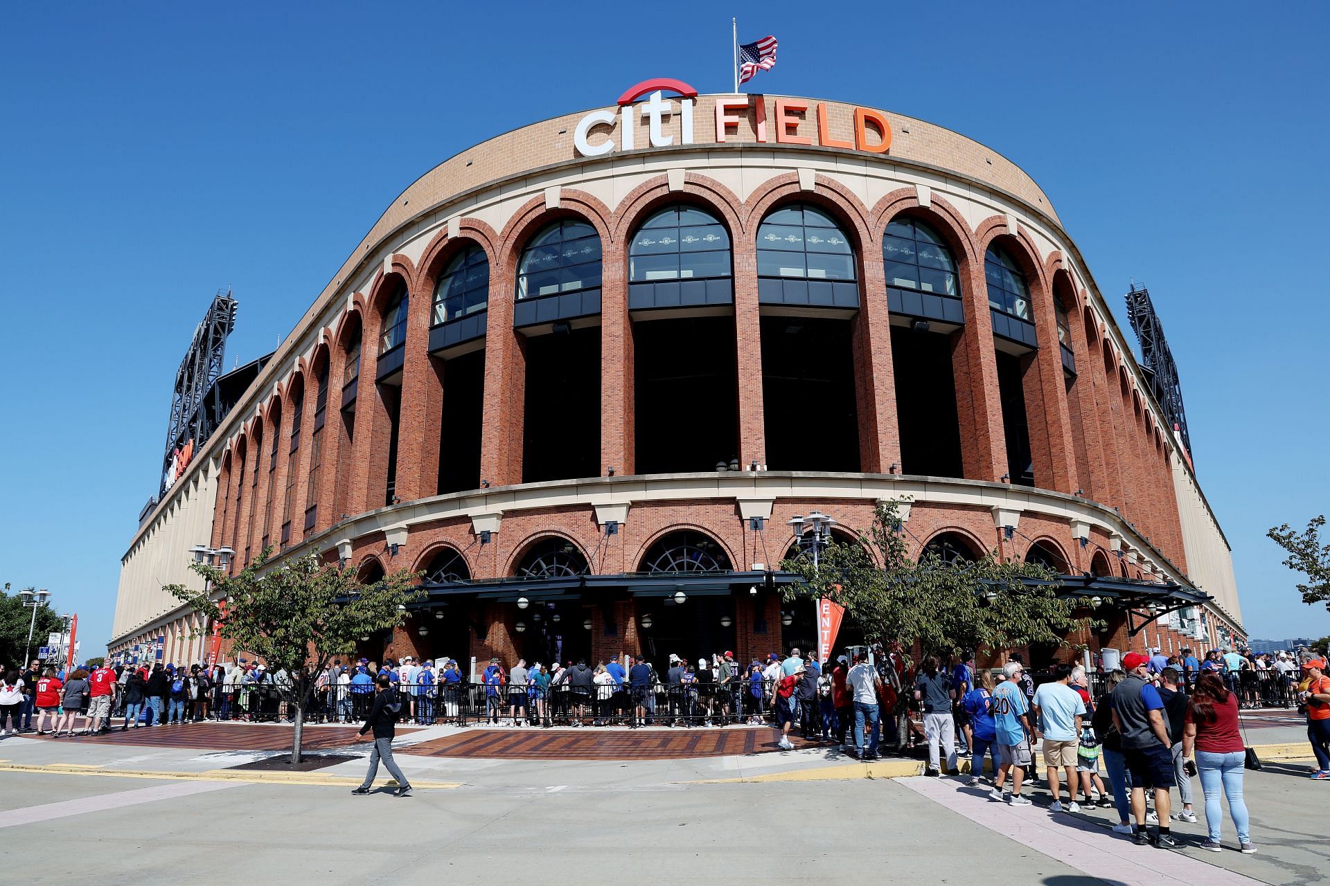 Philadelphia Phillies v New York Mets