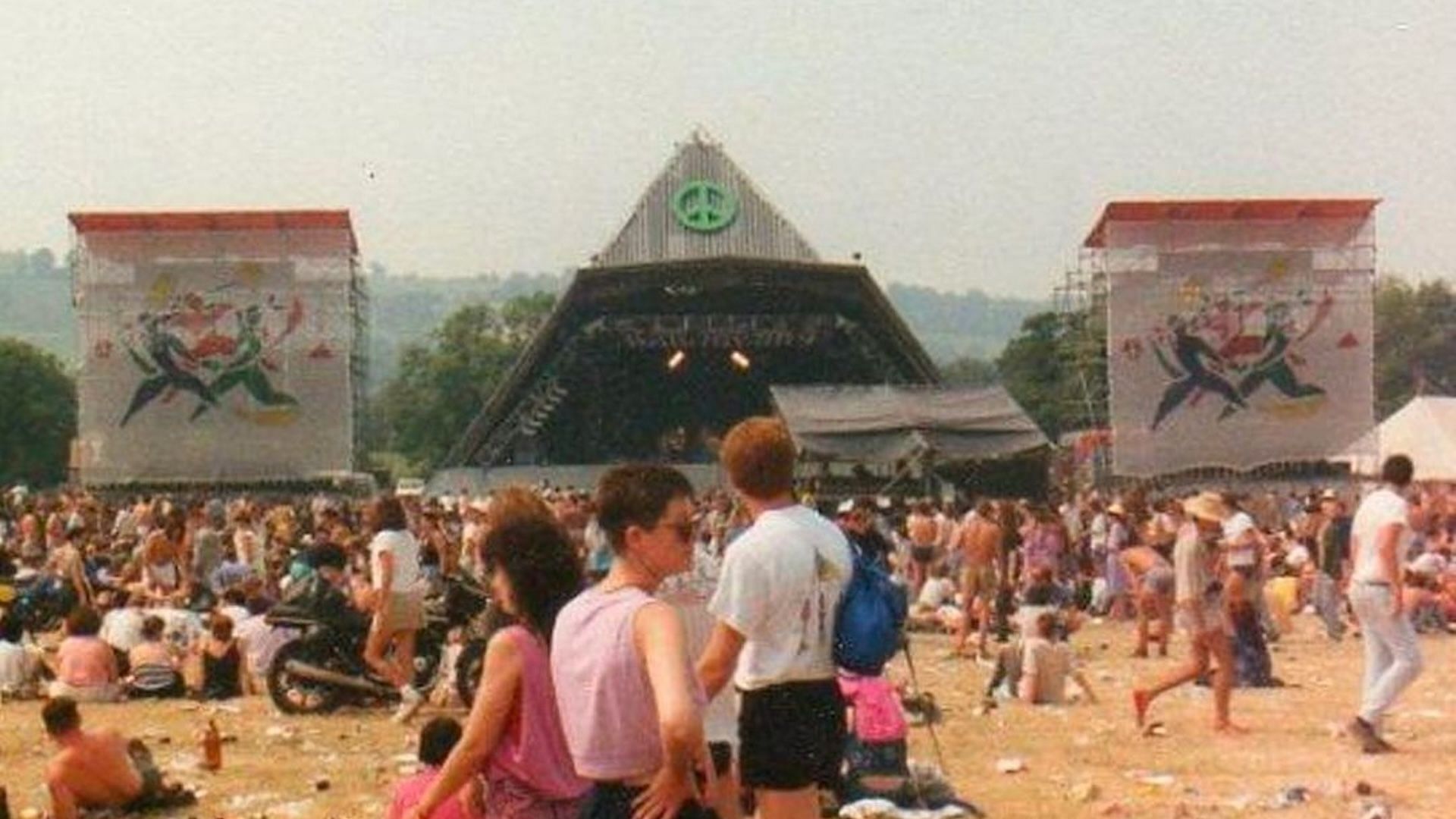 A photograph taken of &quot;The Pyramid Stage&quot; at the Glastonbury Festival from 1989 (Image via Instagram/@glastofest)