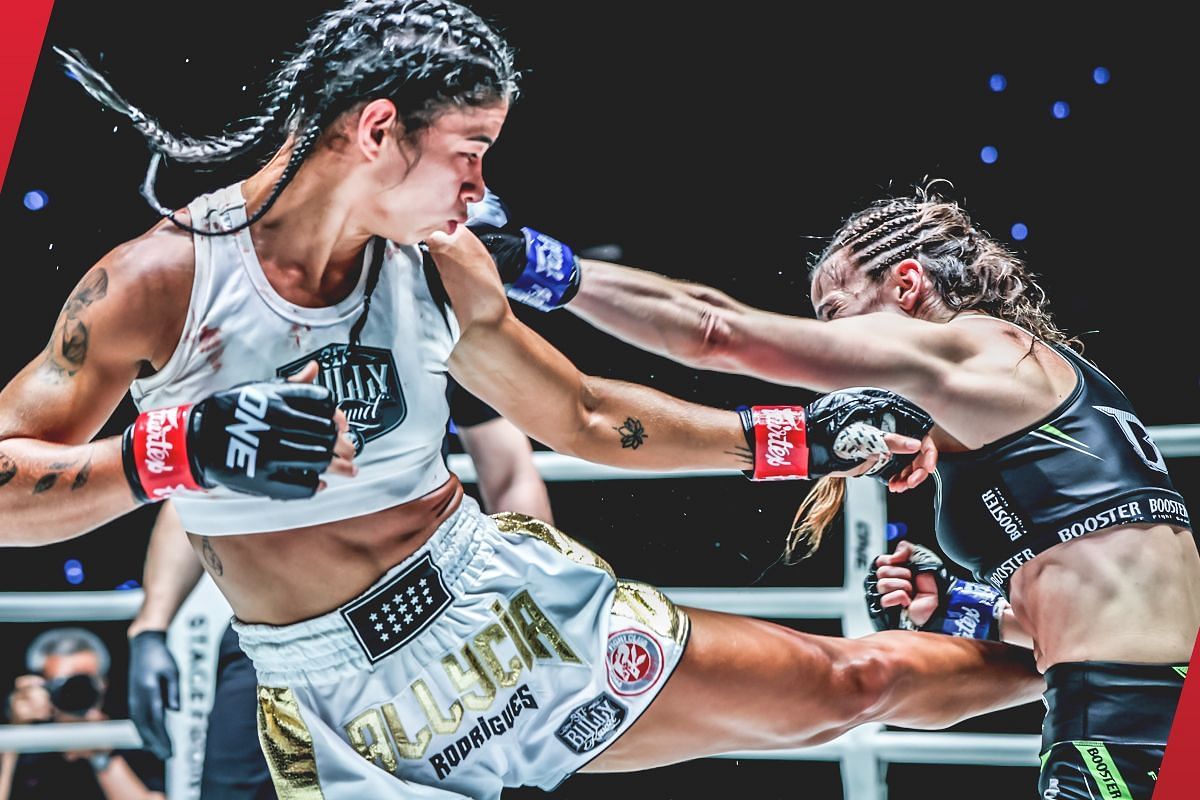 Allycia Hellen Rodrigues versus Cristina Morales [Photo via: ONE Championship]