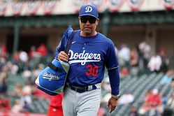 WATCH: Dodgers manager Dave Roberts narrowly misses egg thrown by bystander on Seoul arrival