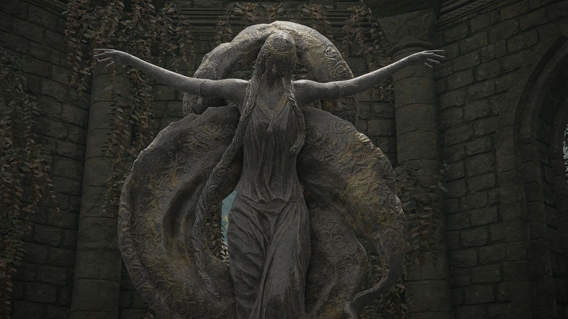A statue depicting Queen Marika, the Eternal (image by FromSoftware)
