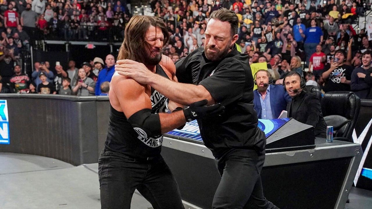 LA Knight ambushed AJ Styles on SmackDown