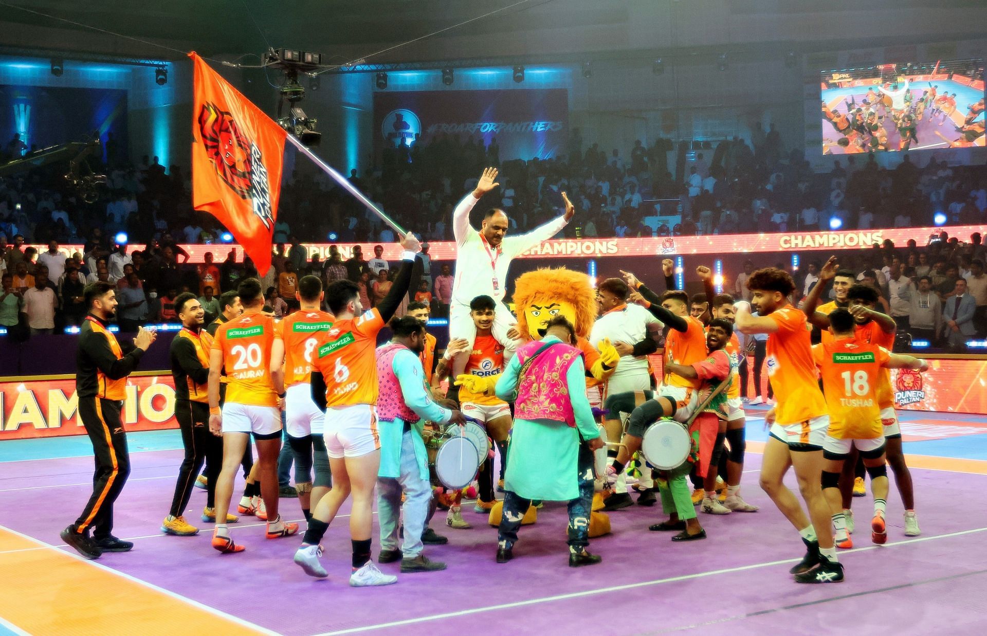 Puneri Paltans won the final of PKL 2023-24 after beating Haryana Steelers. 