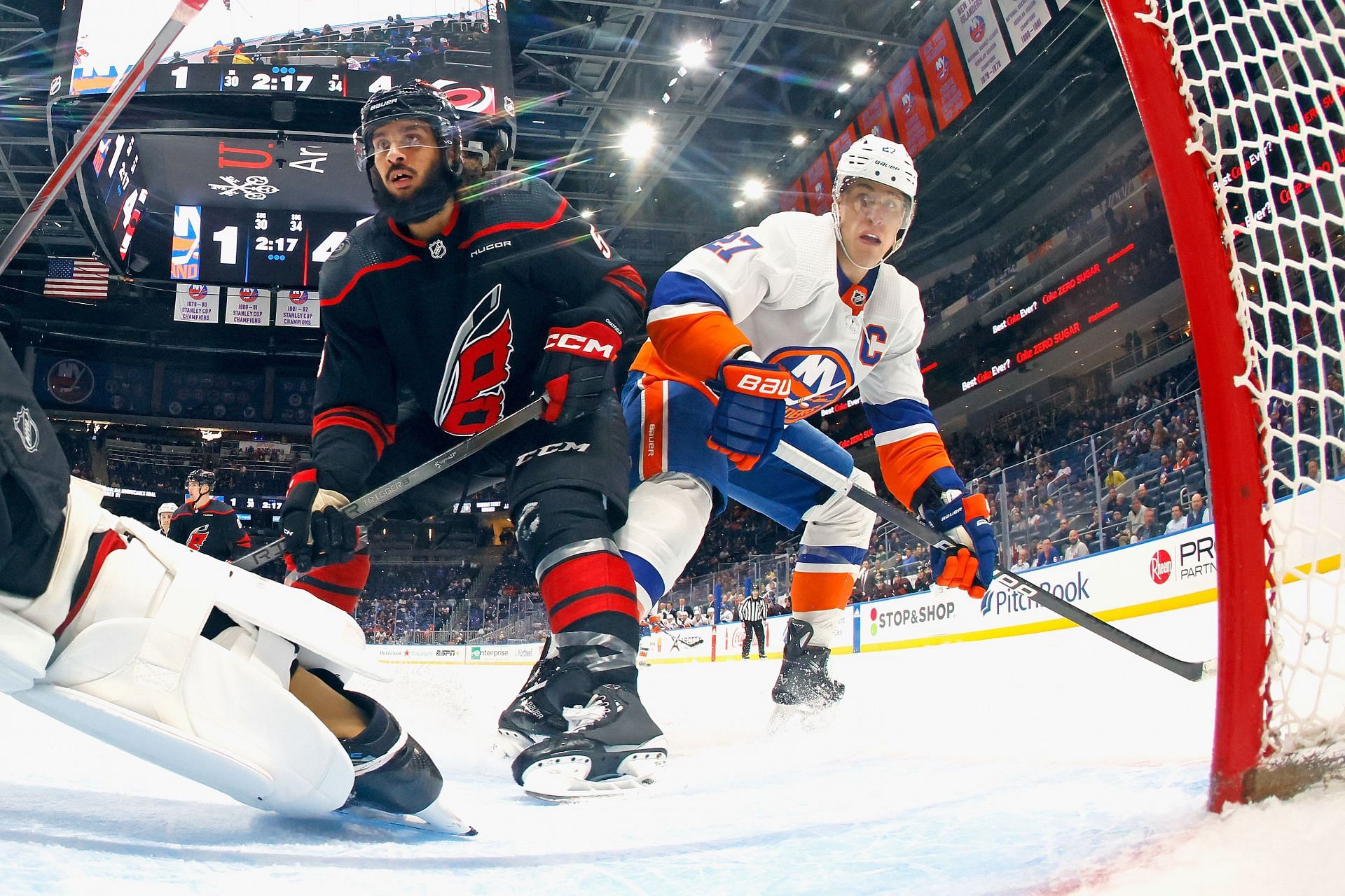 Carolina Hurricanes v New York Islanders