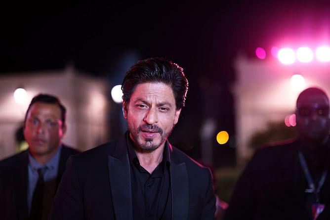 When Shah Rukh Khan was fined ₹100 for smoking during an IPL match