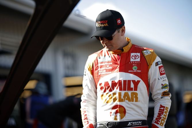 "He seems to have an issue with me every week”: Erik Jones fires shots at Chase Briscoe after Phoenix crash