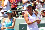 Victoria Azarenka beat Maria Sharapova (right) in the 2011 Sony Ericsson Open final