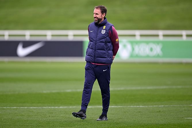 "It’d be extremely disrespectful" - Gareth Southgate breaks silence on Manchester United links
