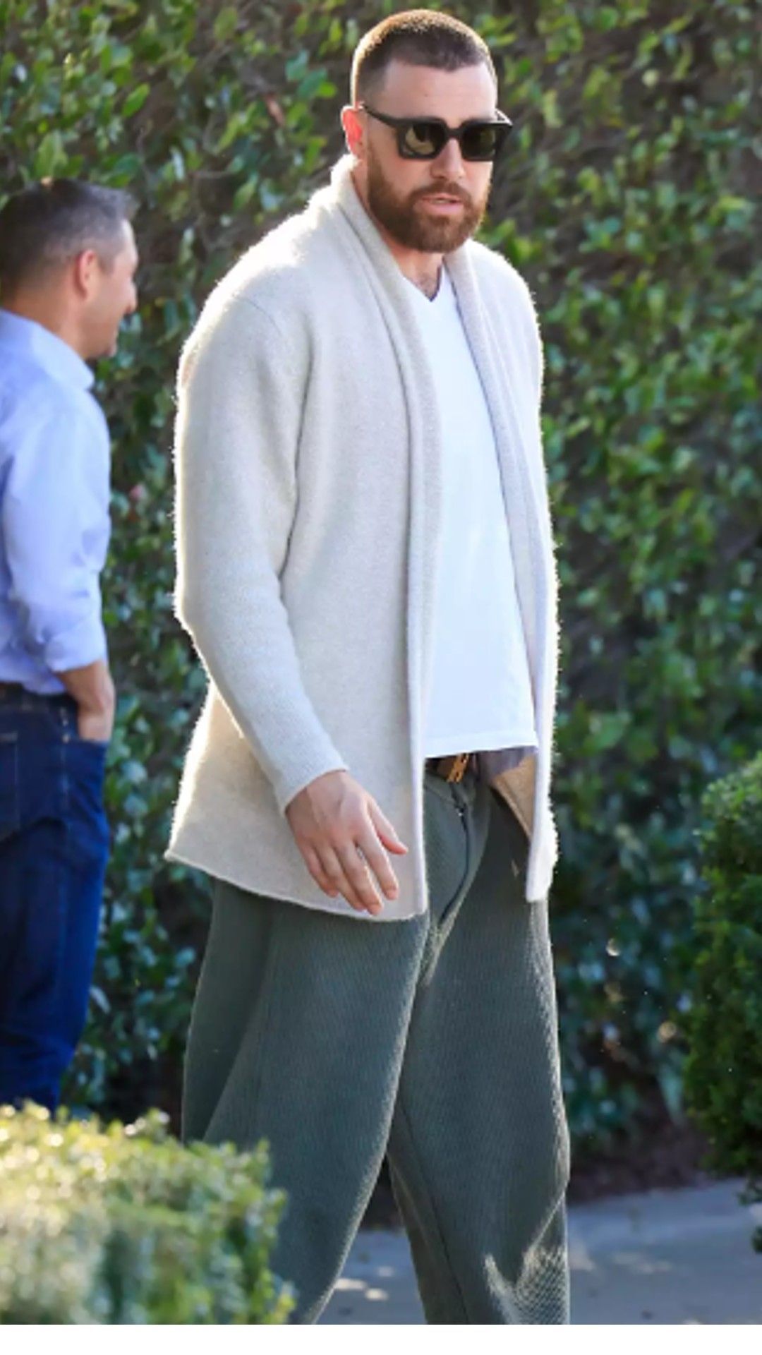 Spotted: Travis Kelce steps out in LA after avoiding media, paps at