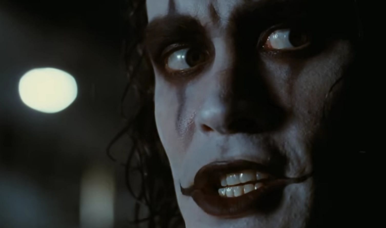 A still from The Crow (Image via Miramax)