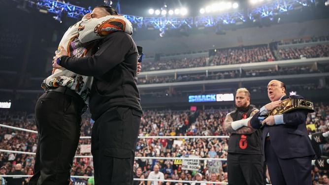 [WATCH] Bloodline member gets scared by WWE personality on SmackDown