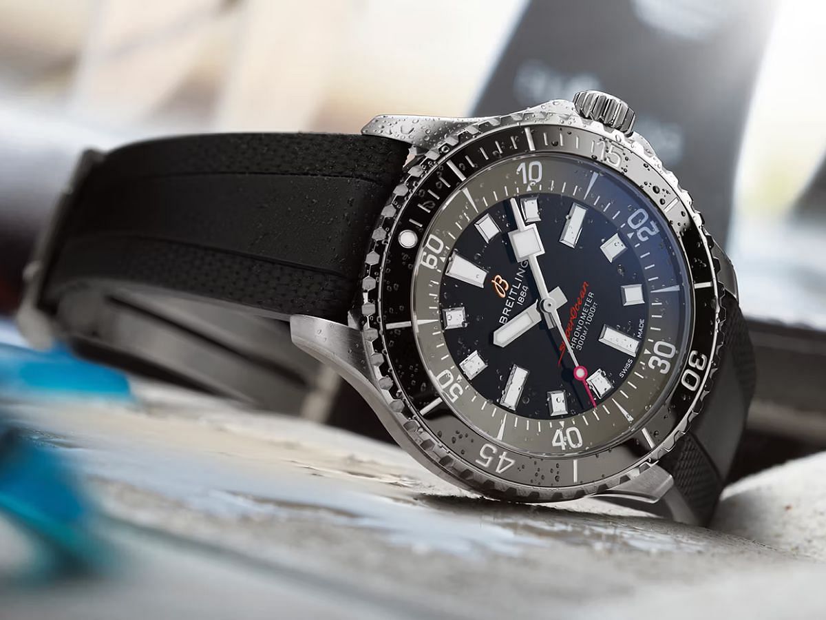Breitling Superocean Automatic 44 watch (Image via Breitling)