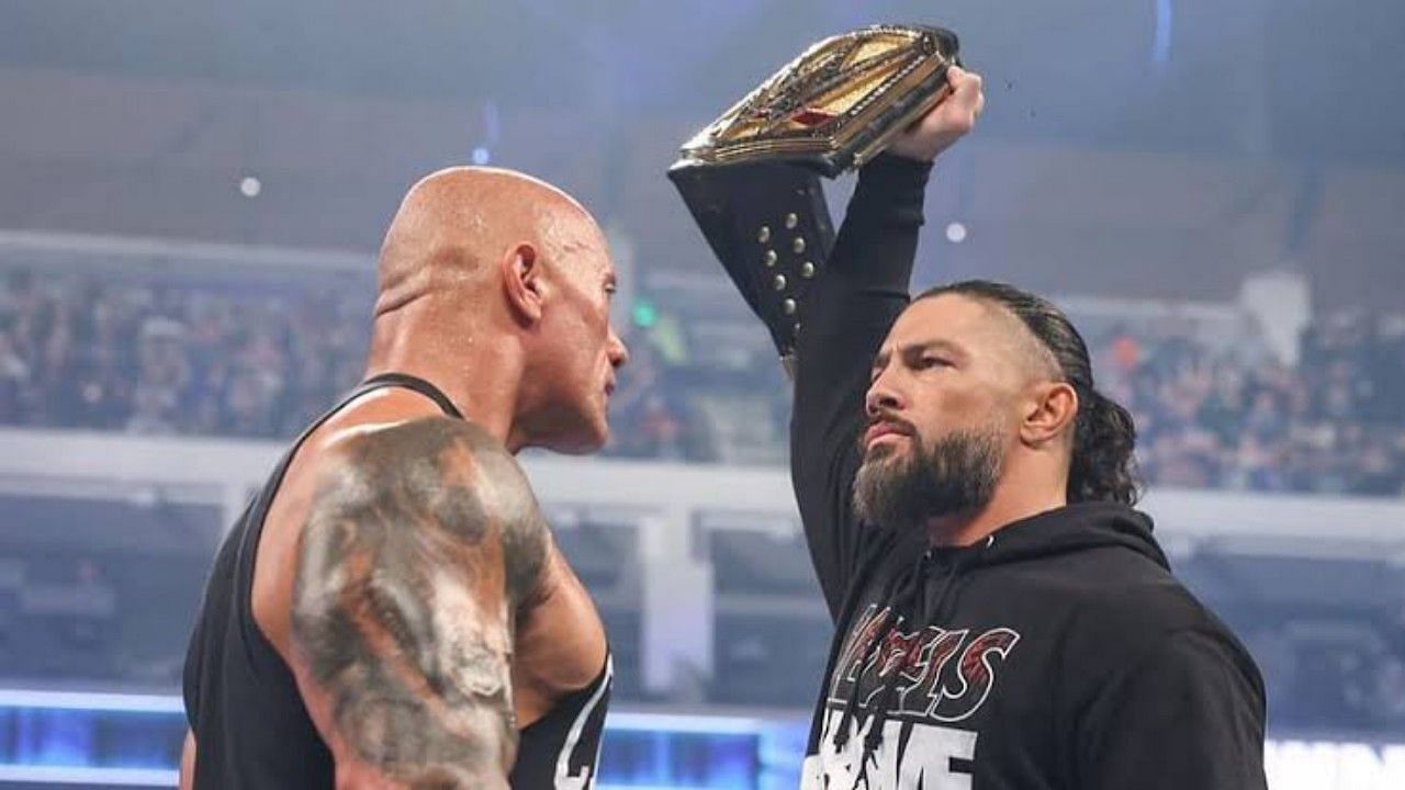 द रॉक और अनडिस्प्यूटेड WWE यूनिवर्सल चैंपियन रोमन रेंस 